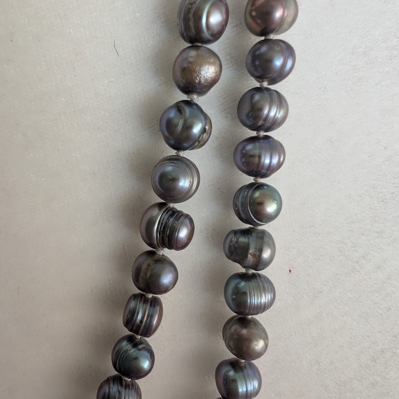 Elegant Natural Pearl Necklace - Picture 3 of 5